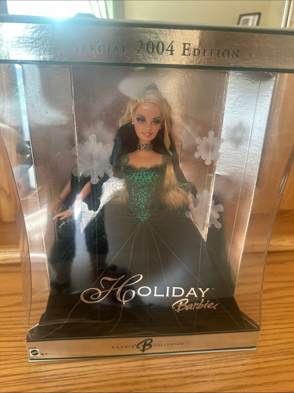 Barbie 2004 Special Edition Green Holiday Doll